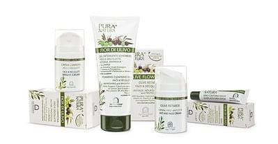 FIOR DI ULIVO Маслинова терапия за лице
Серията Olive Flower е високо ефикасна линия младежки продукти, за сияйна и защитена кожа на лицето и тялото.